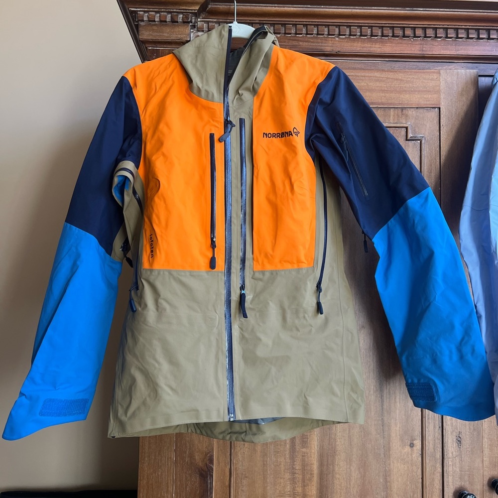 Norrona Women’s Lofoten Ski Jacket